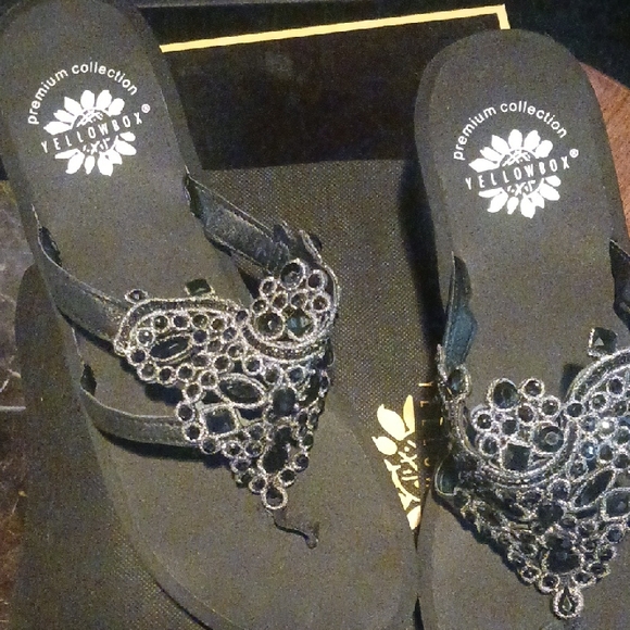Yellow Box Black Sandals with Silver Accents - Picture 7 of 11